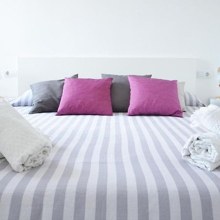 Modern Apartment In Valencia Buitenkant foto