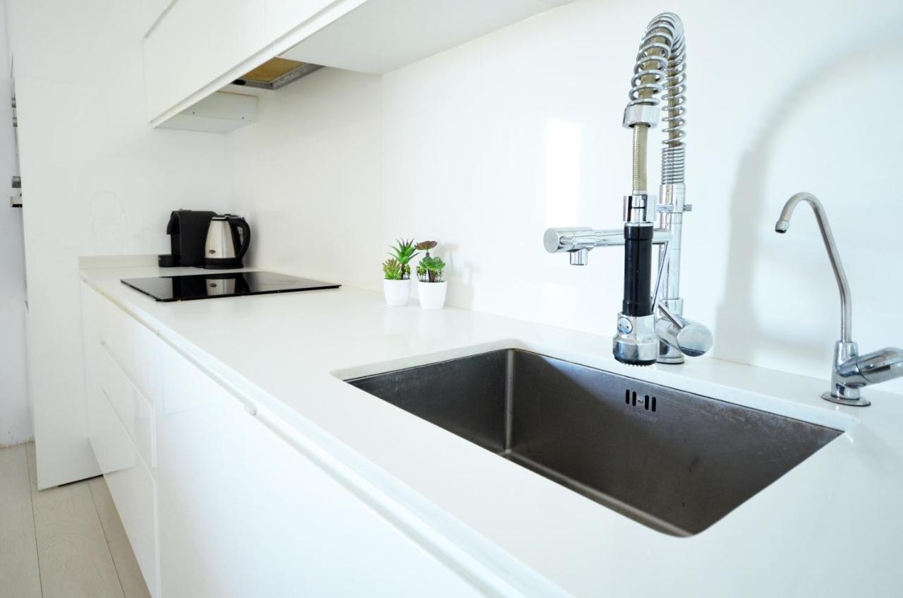 Modern Apartment In Valencia Buitenkant foto