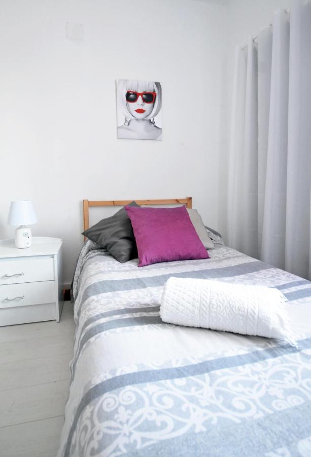 Modern Apartment In Valencia Buitenkant foto