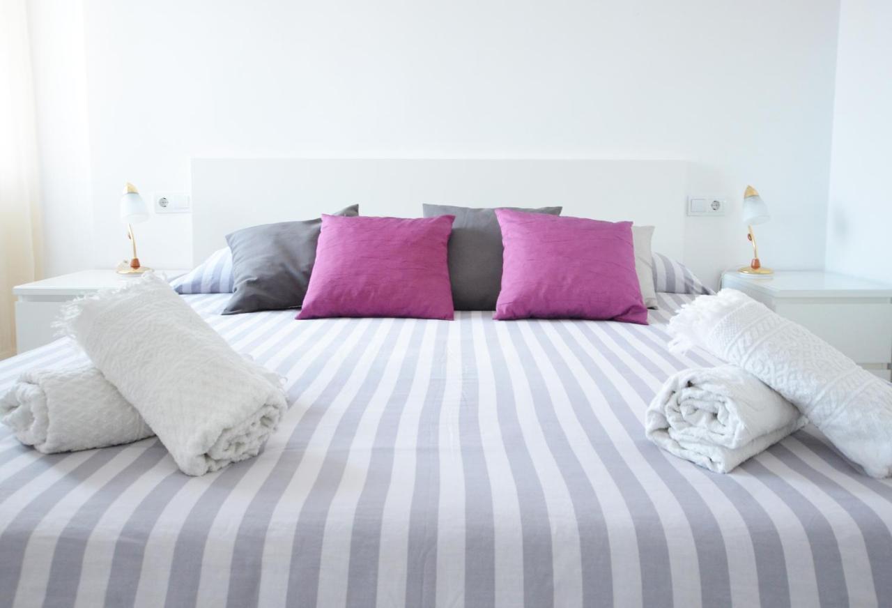 Modern Apartment In Valencia Buitenkant foto